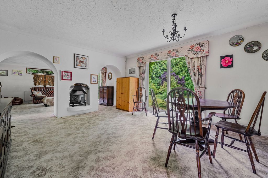 Property photo 3 of 22