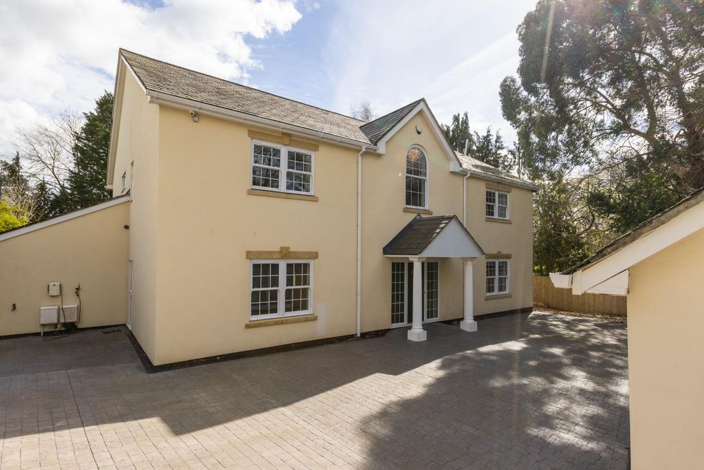 Property photo 2 of 29 38A Mill Lane Bs30-30.Jpg