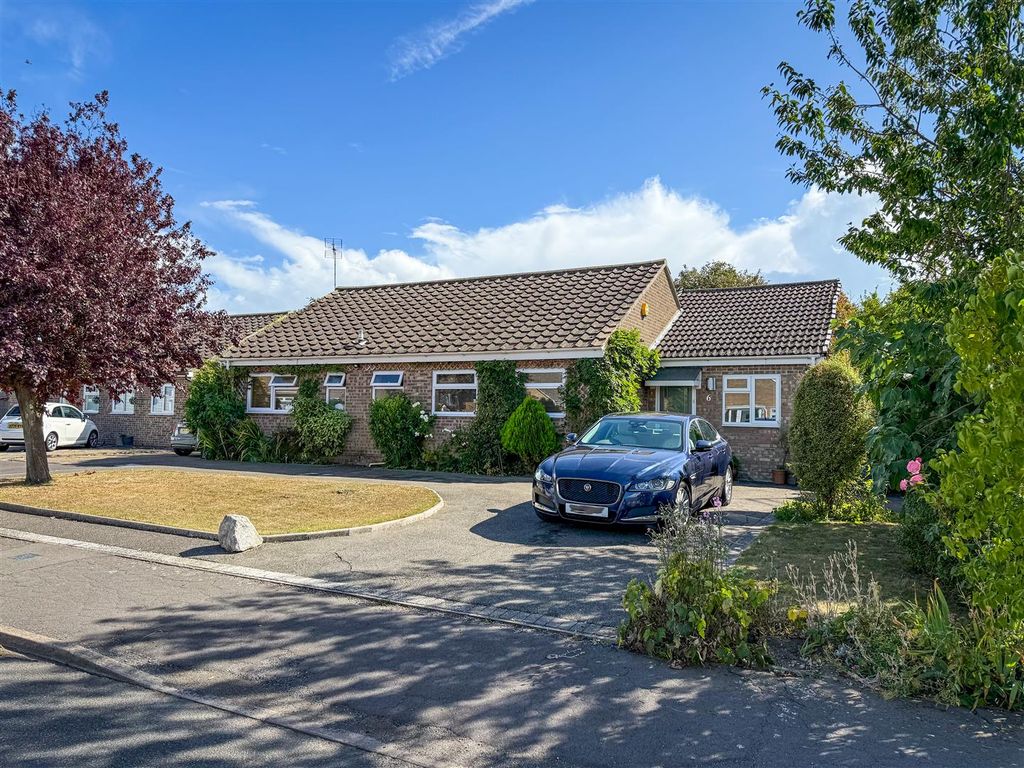 Property photo 1 of 23