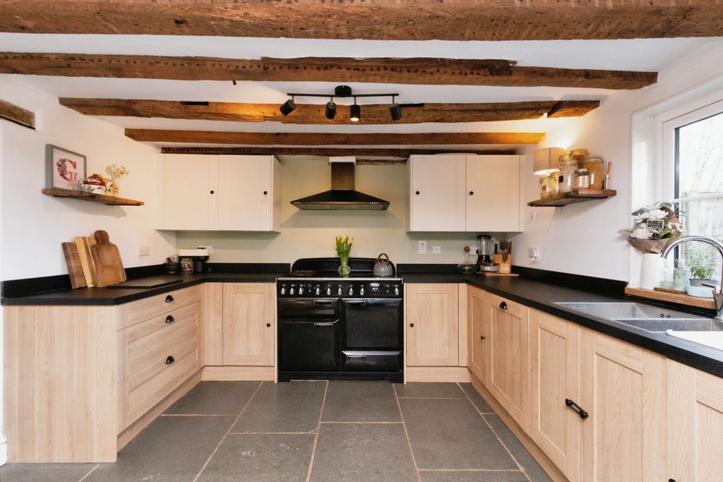 Property photo 2 of 15 Kitchen
