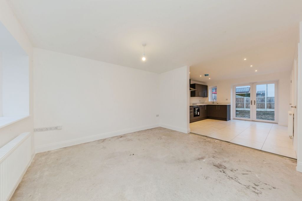 Property photo 3 of 17 Photography