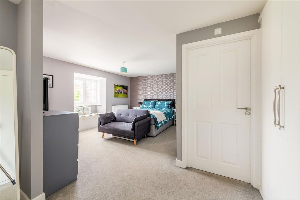 Additional image 5 of 4 bed detached house for saleLangmore Lane, Lindfield RH16