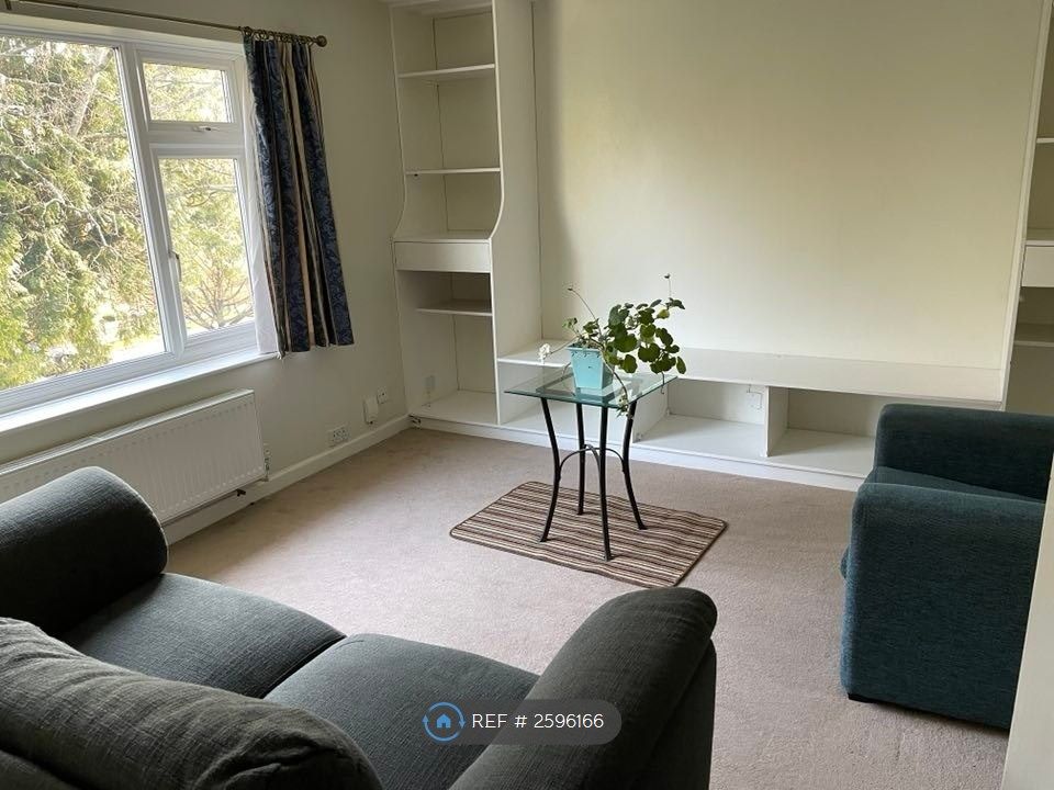 Property photo 1 of 11 Lounge