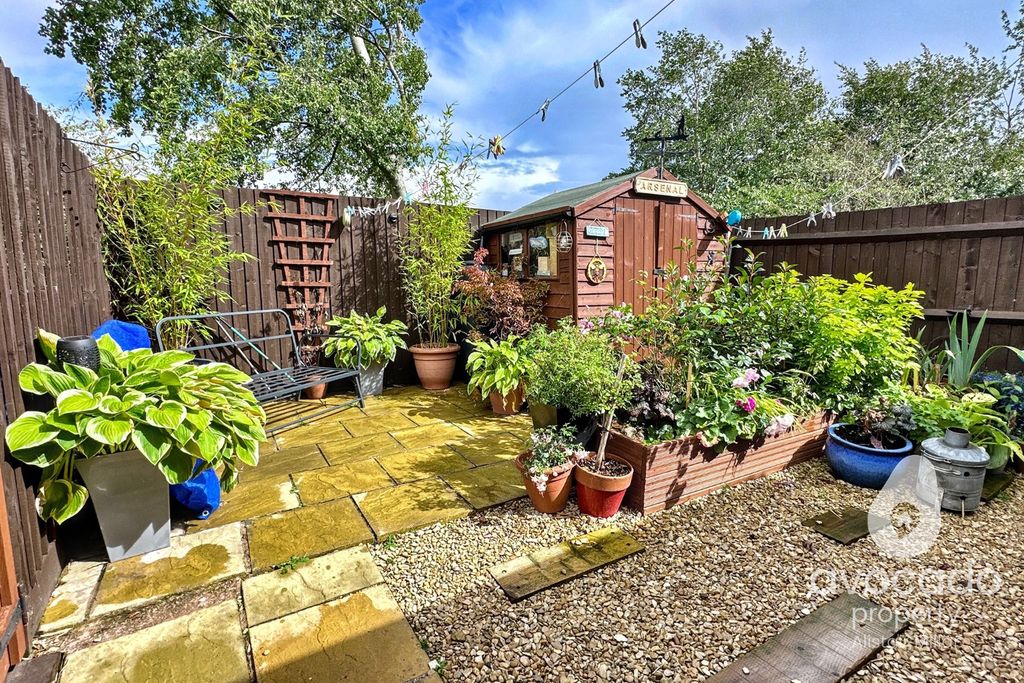 Property photo 3 of 15 4526664