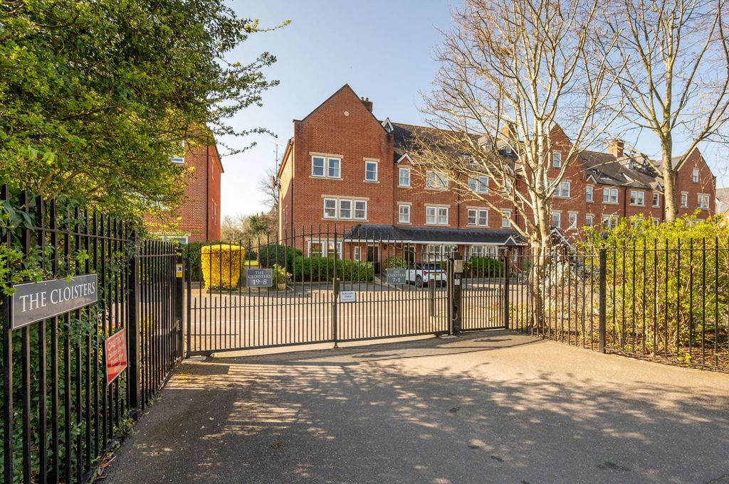 Property photo 2 of 16