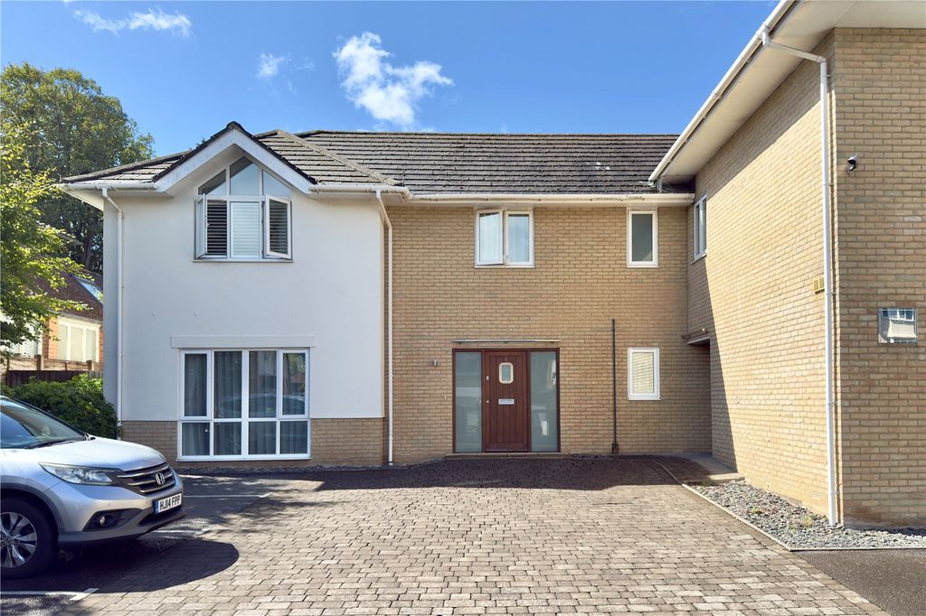 Property photo 1 of 15 Picture No. 32