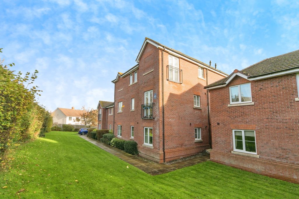 Additional image 15 of 2 bed flat for saleLon Pedr, Llandudno LL30