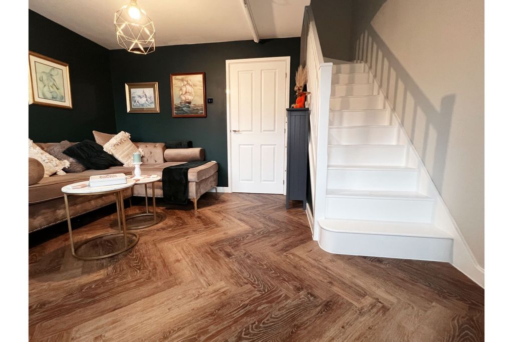 Property photo 3 of 31