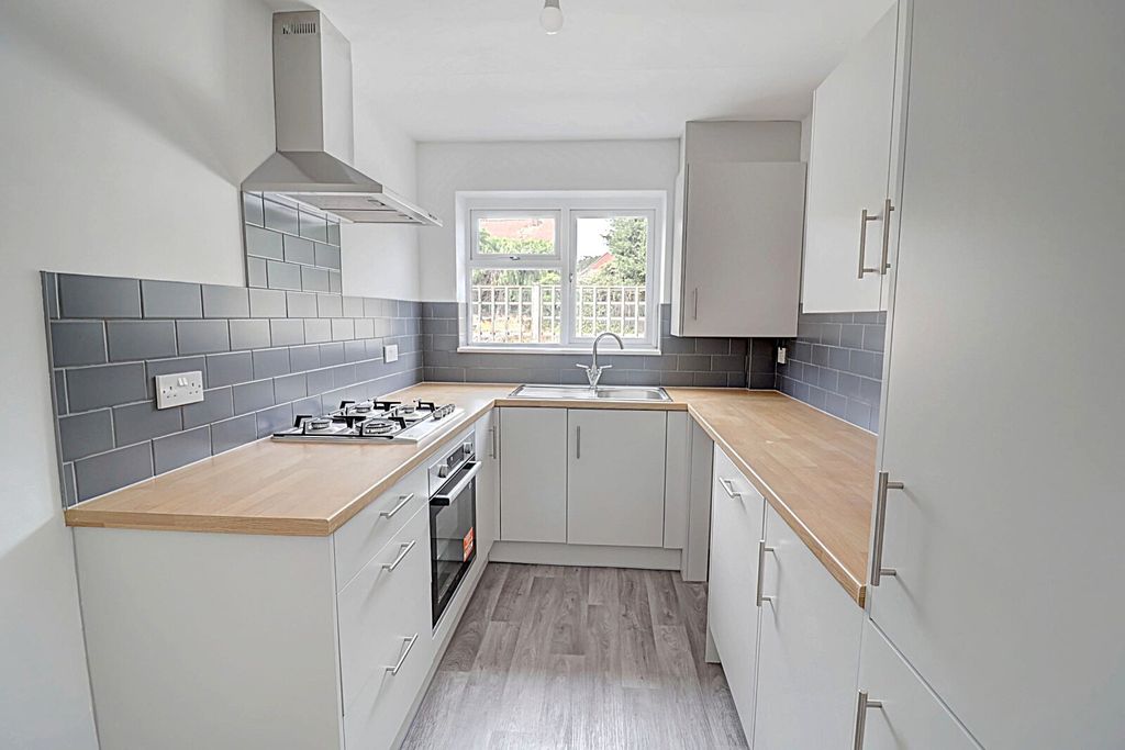 Property photo 3 of 13 Picture No. 04
