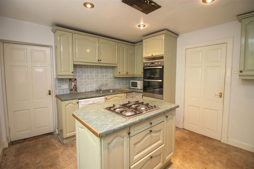 Property photo 3 of 40 Img_0986.Jpg