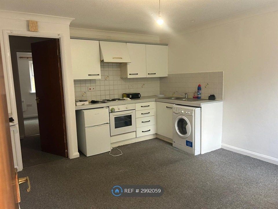 Property photo 3 of 5