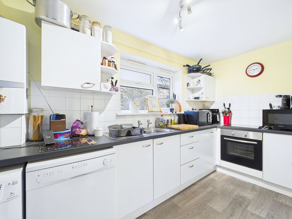 Property photo 2 of 6 Cam01909G0-Pr0461-Still007