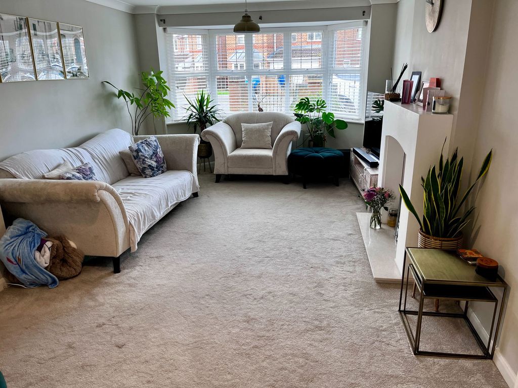 Property photo 3 of 23