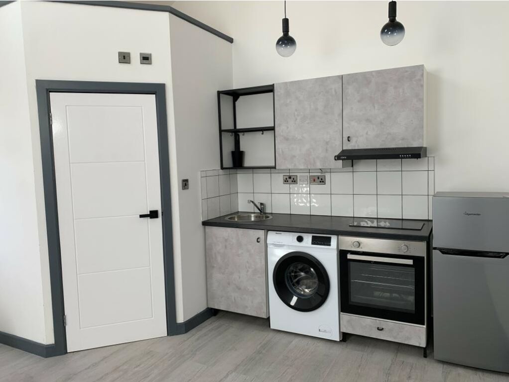 Property photo 3 of 3