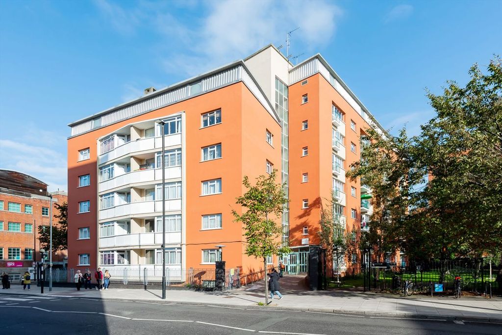 Property photo 1 of 6