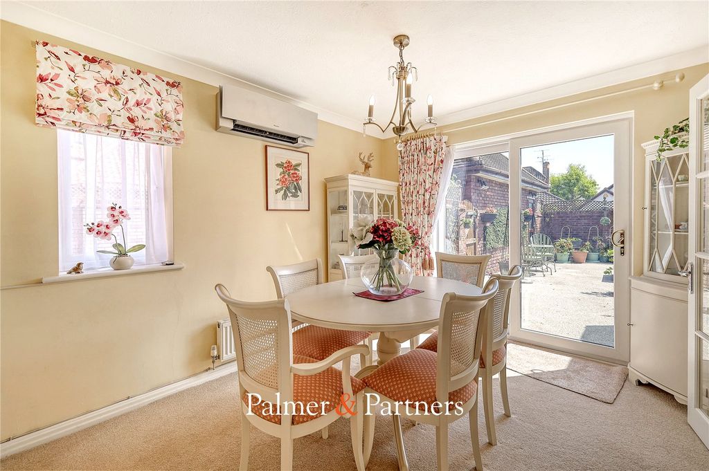 Property photo 3 of 36 Picture No. 02