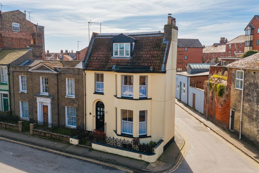 Property photo 1 of 25