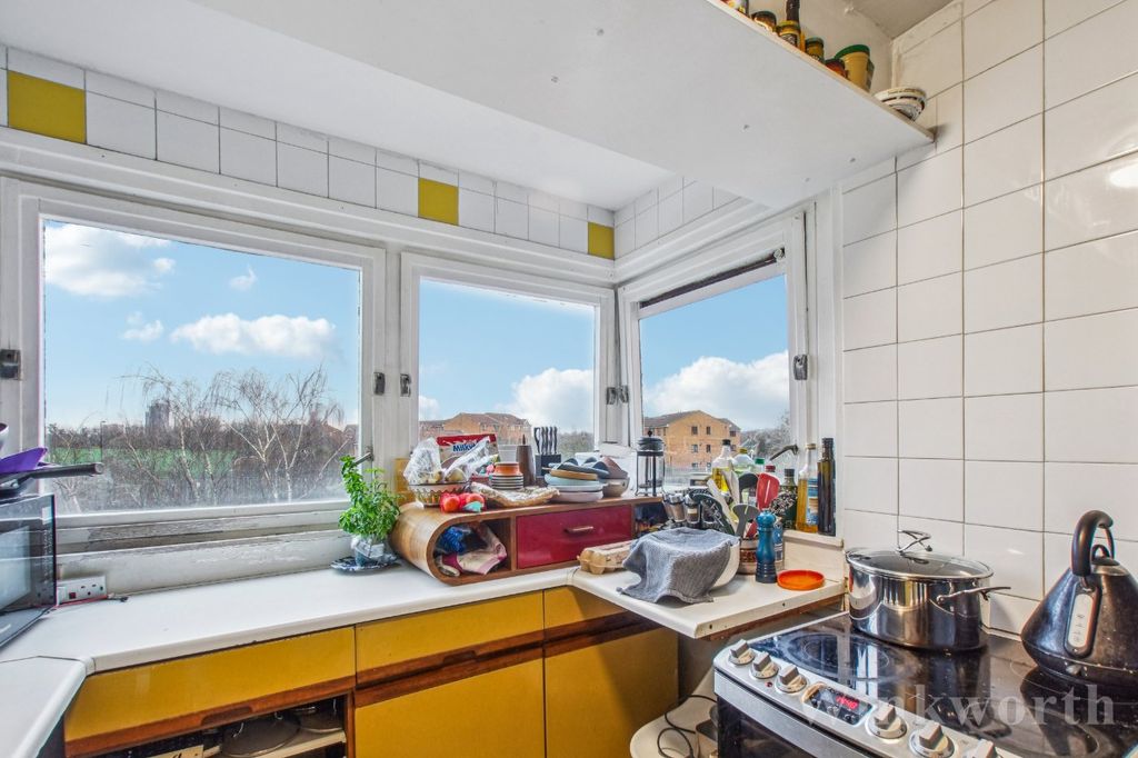 Property photo 3 of 5 Picture No. 06