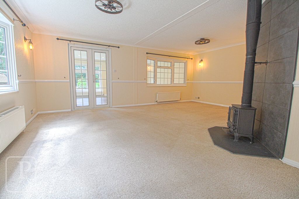 Property photo 3 of 17 Picture No. 05