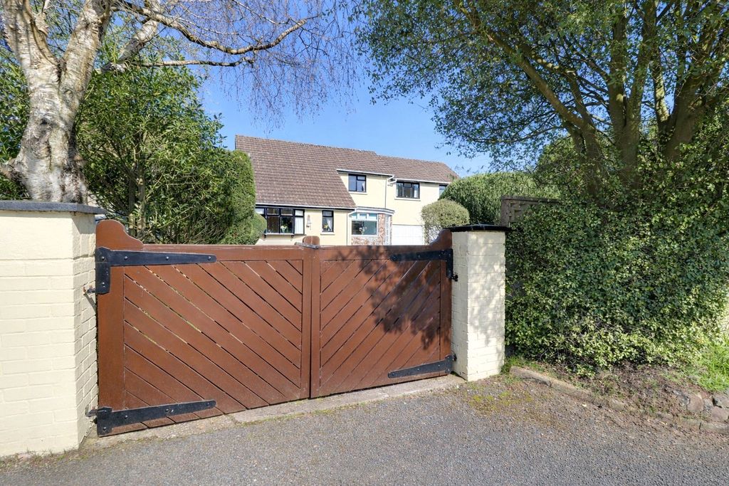Property photo 1 of 21 Picture No. 28
