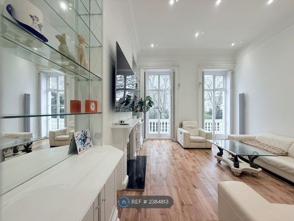 Property photo 2 of 25