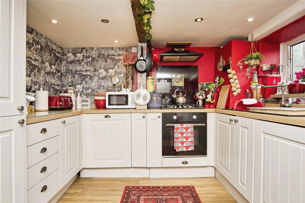 Property photo 3 of 17 Picture No. 06