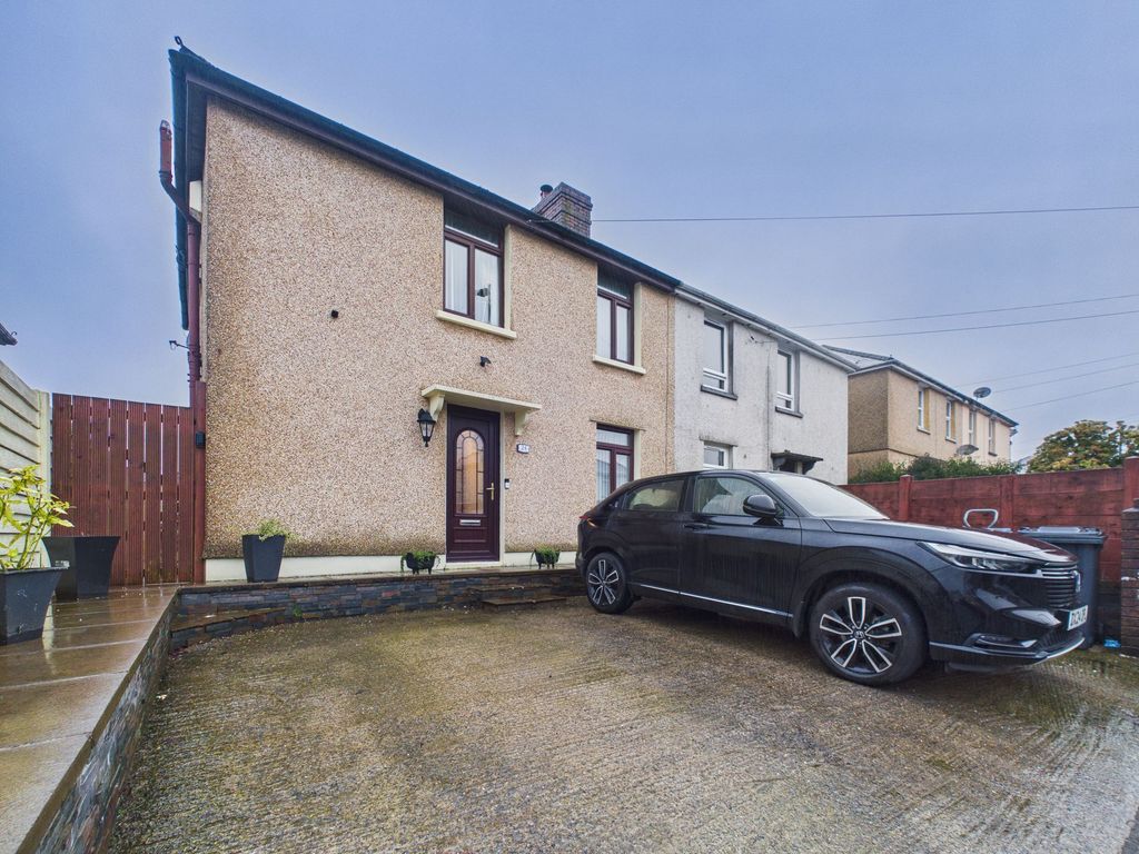 Property photo 1 of 39