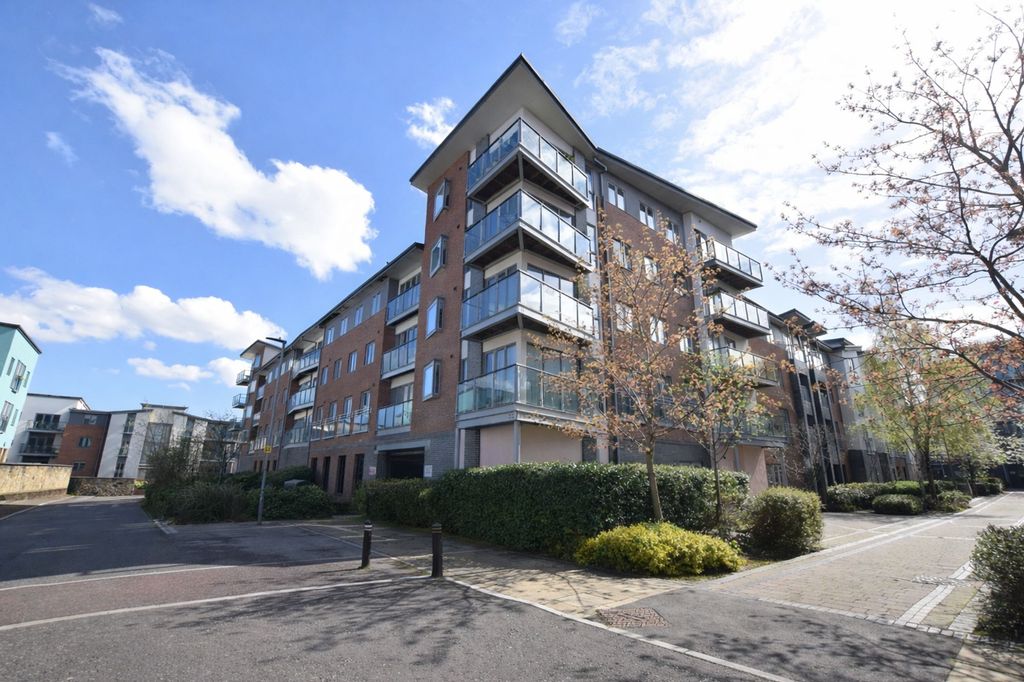 Property photo 1 of 10 External