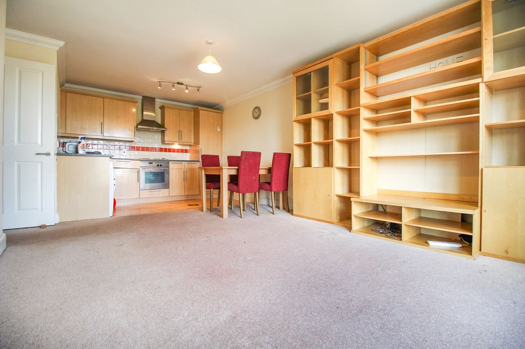 Property photo 2 of 13