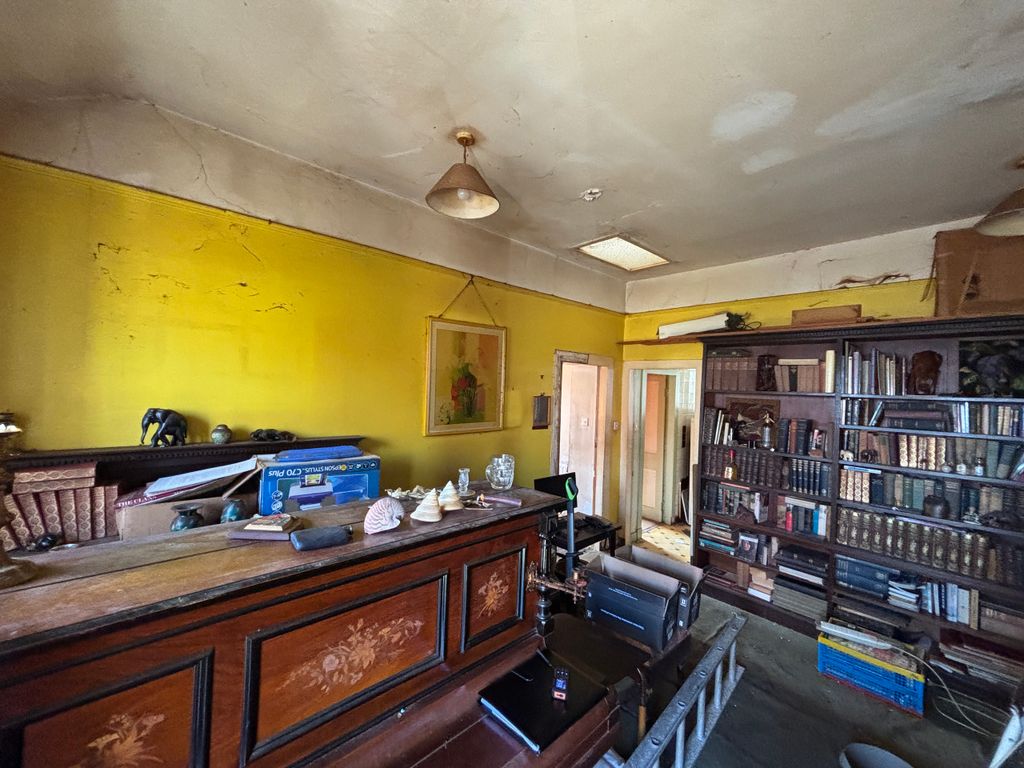 Property photo 3 of 21 3.Jpg