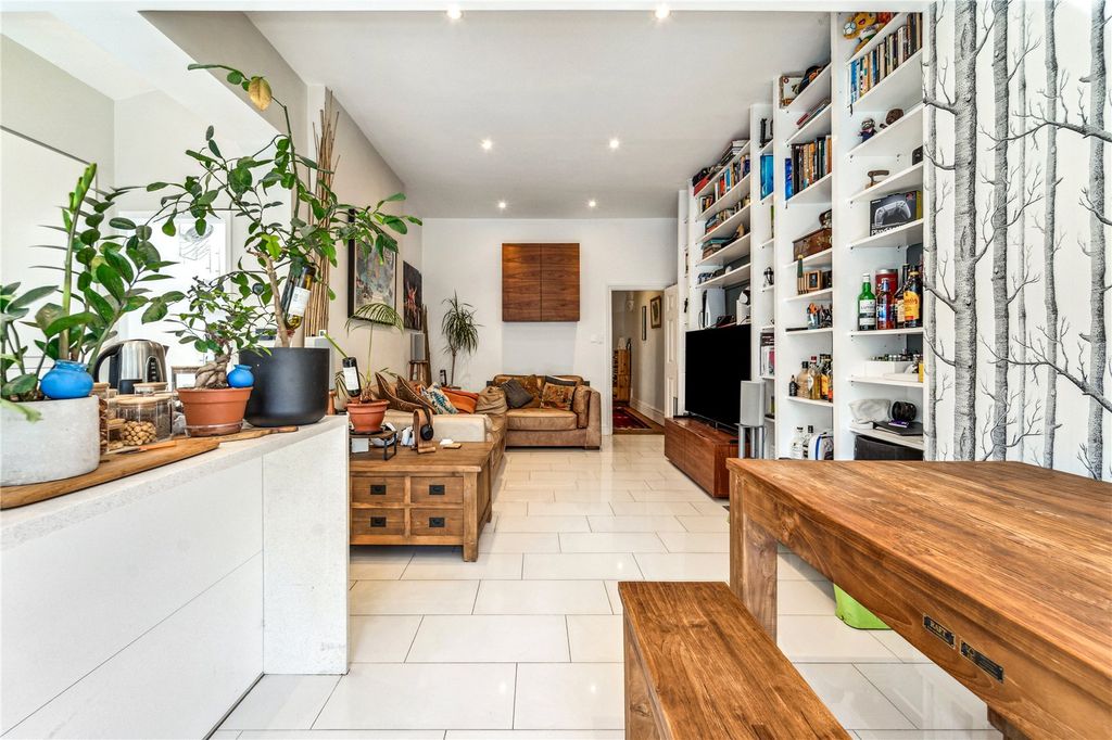 Property photo 3 of 12 Reception Room