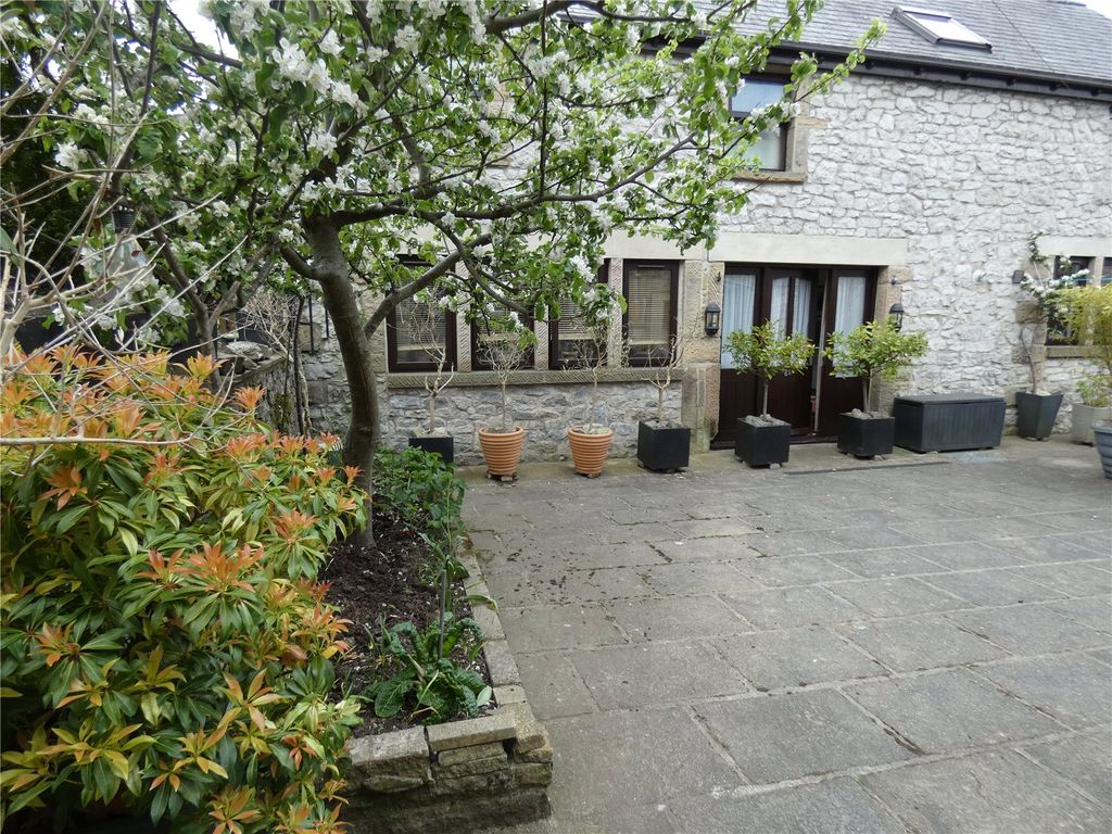 Property photo 2 of 21 Picture No. 22