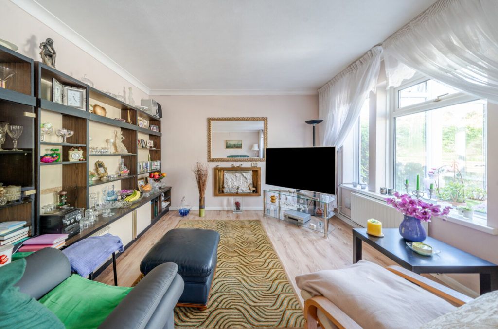 Property photo 3 of 18