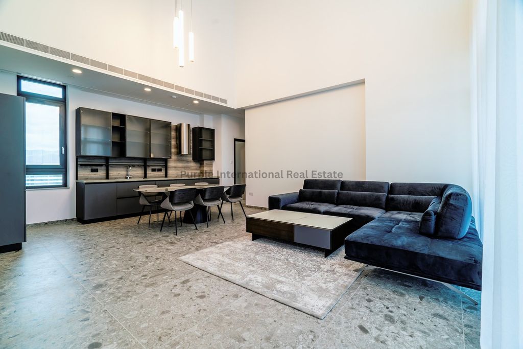 Property photo 1 of 38