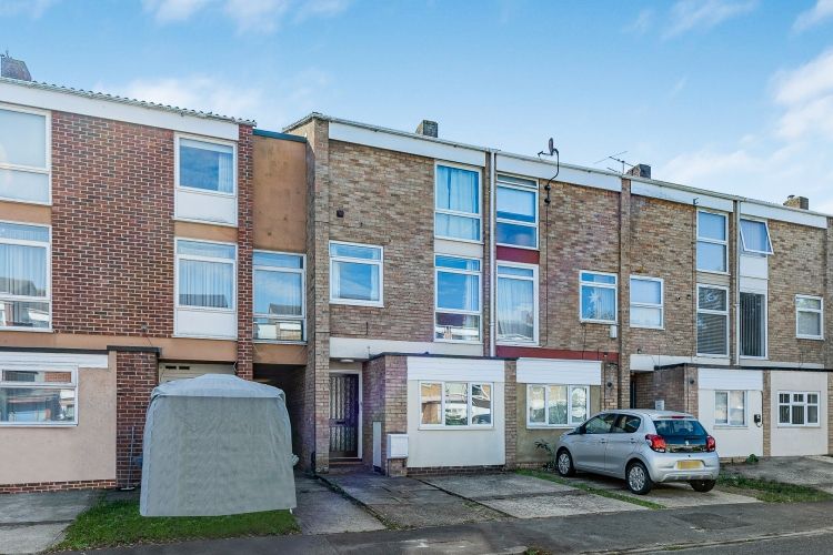 Property photo 2 of 9 305801
