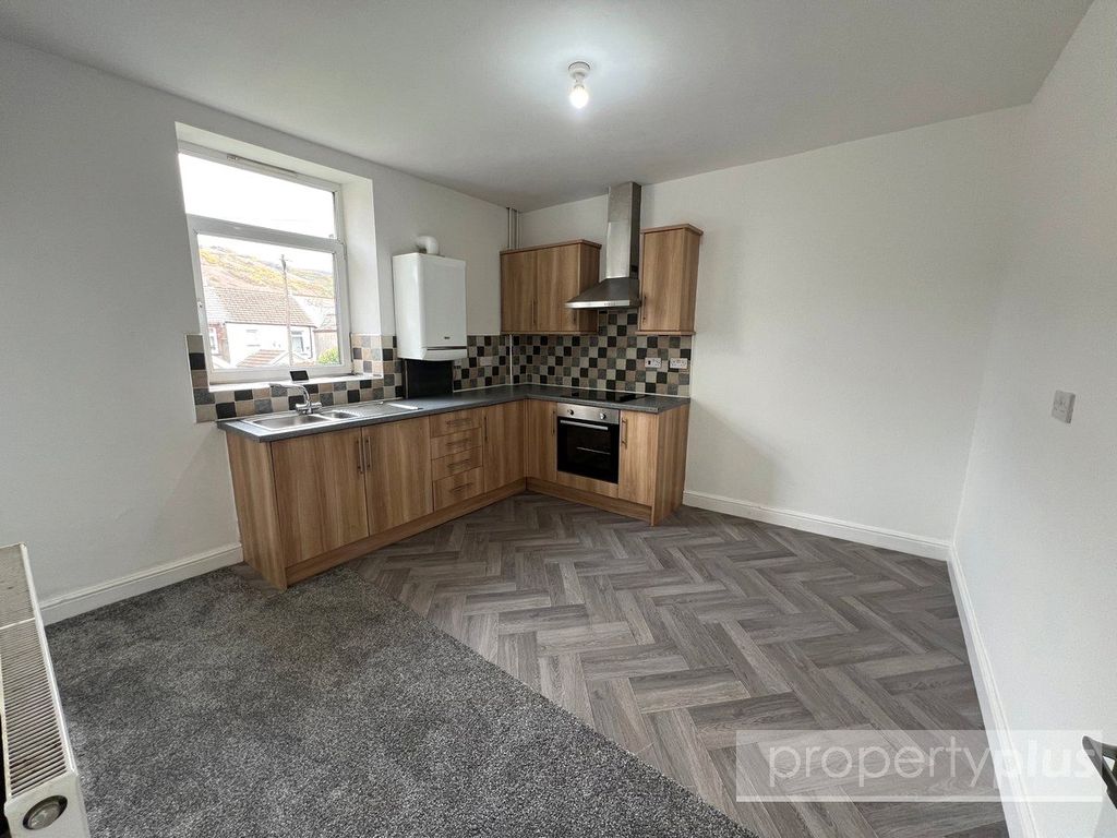 Property photo 3 of 13 Picture No. 04
