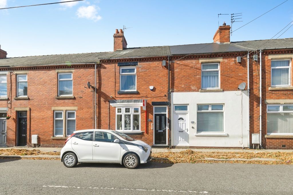 Property photo 1 of 16 Pbox-Img.Jpg