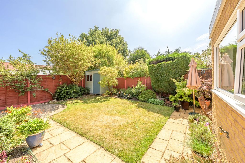 Property photo 2 of 18