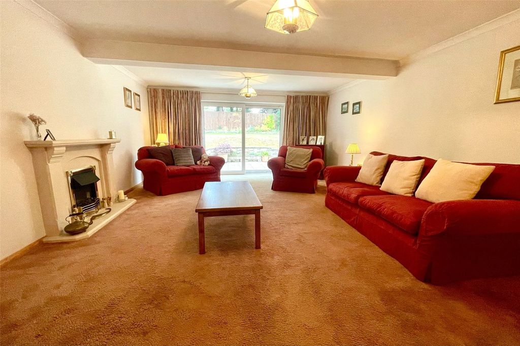 Property photo 2 of 16 Picture No. 13