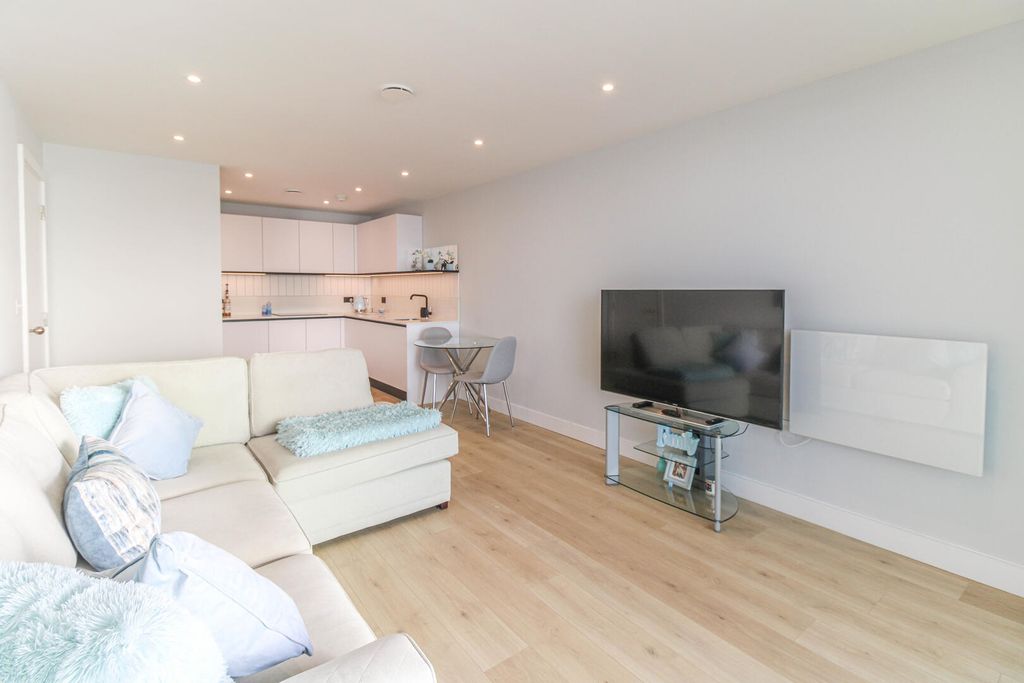 Property photo 3 of 19 Living Room