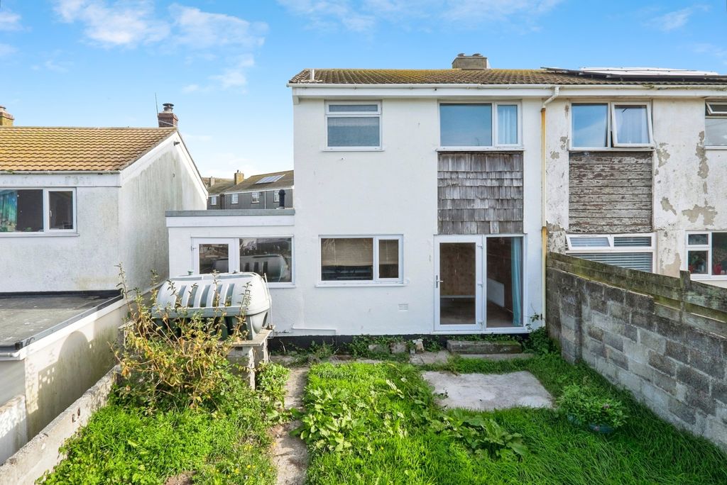 Property photo 2 of 17 Photo