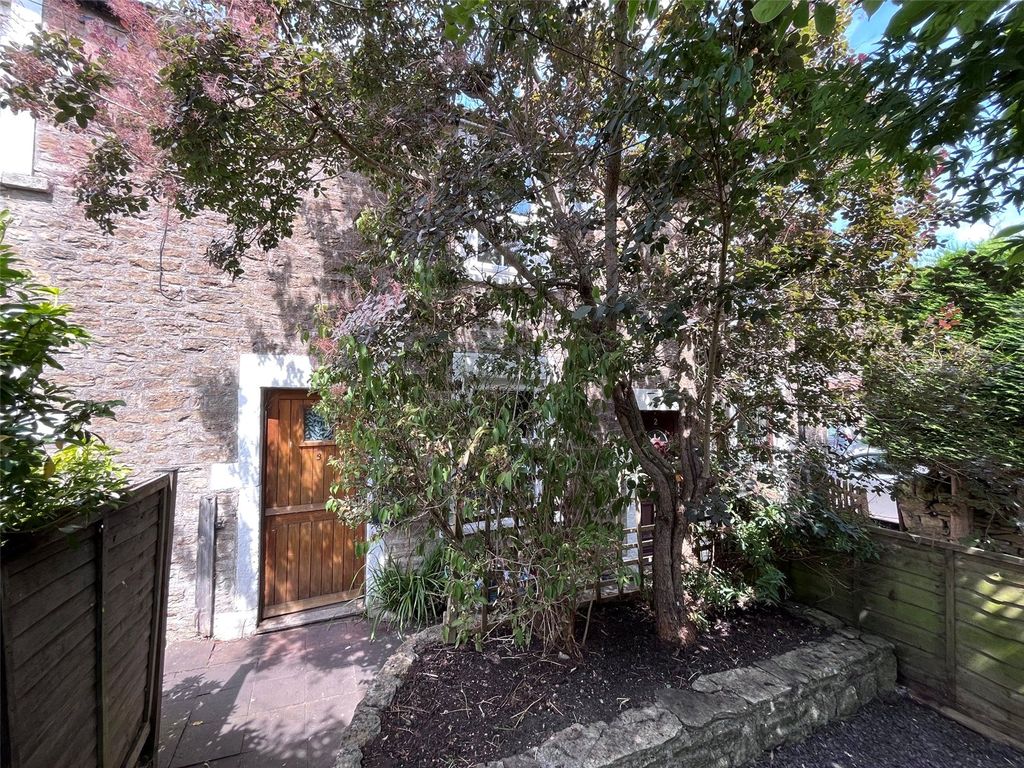 Property photo 1 of 15 Picture No. 04
