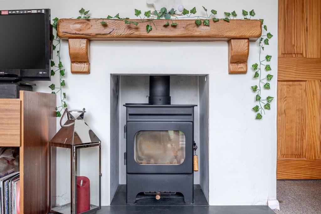 Property photo 3 of 20