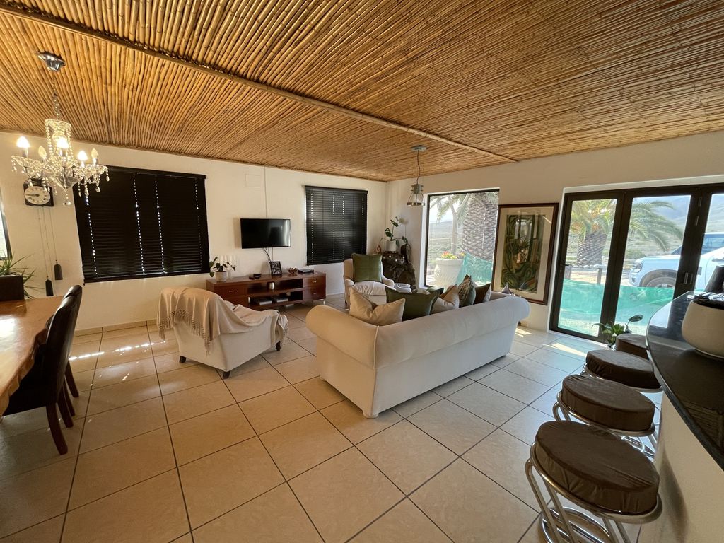 Property photo 3 of 31