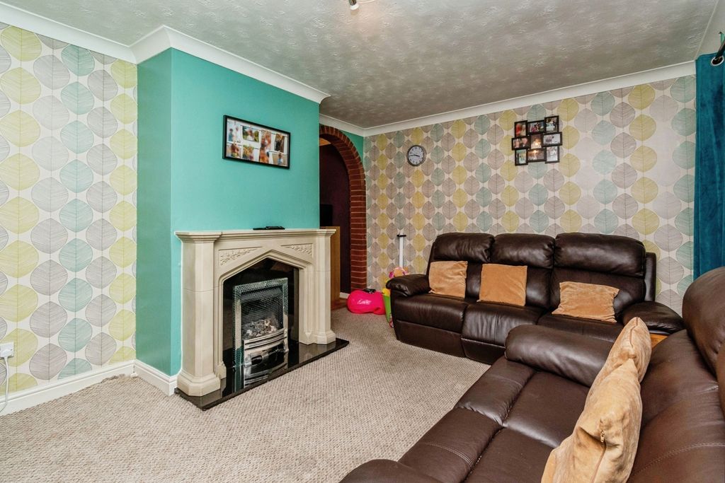 Property photo 2 of 20 Pbox-Img.Jpg