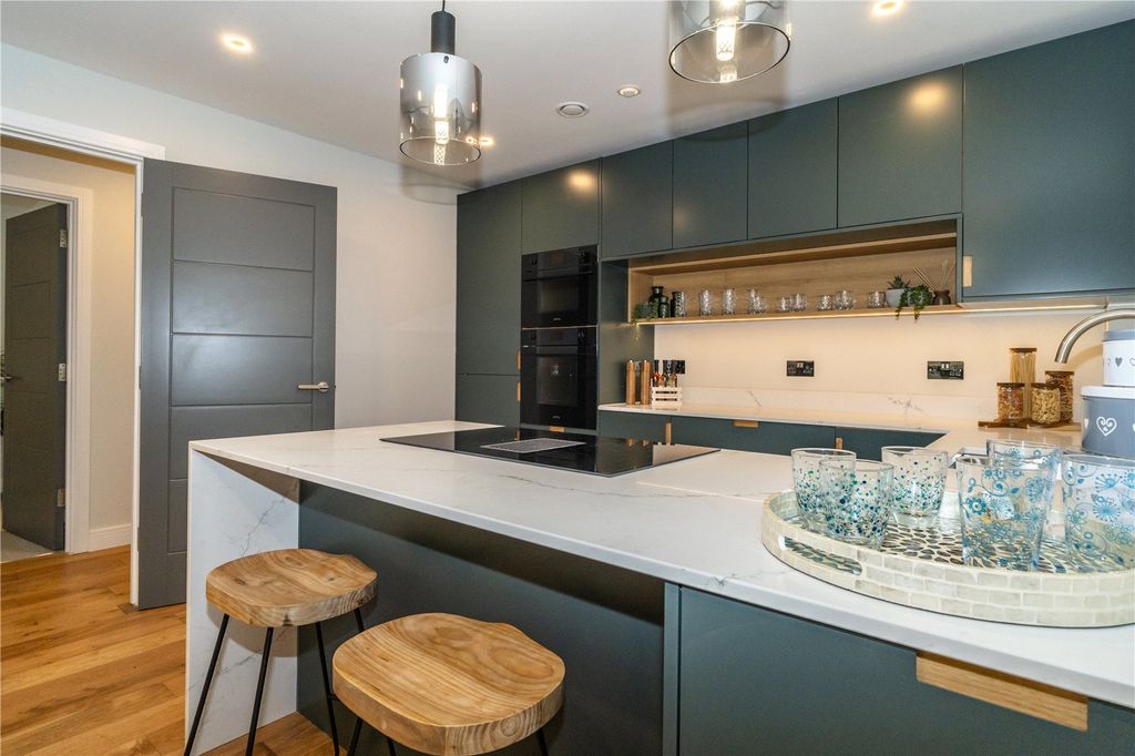 Property photo 3 of 15 Kitchen