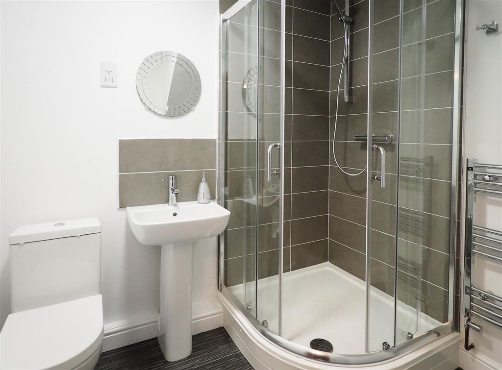 Property photo 2 of 10 Dievn8Qzak6R5Brept0Gla.Jpg