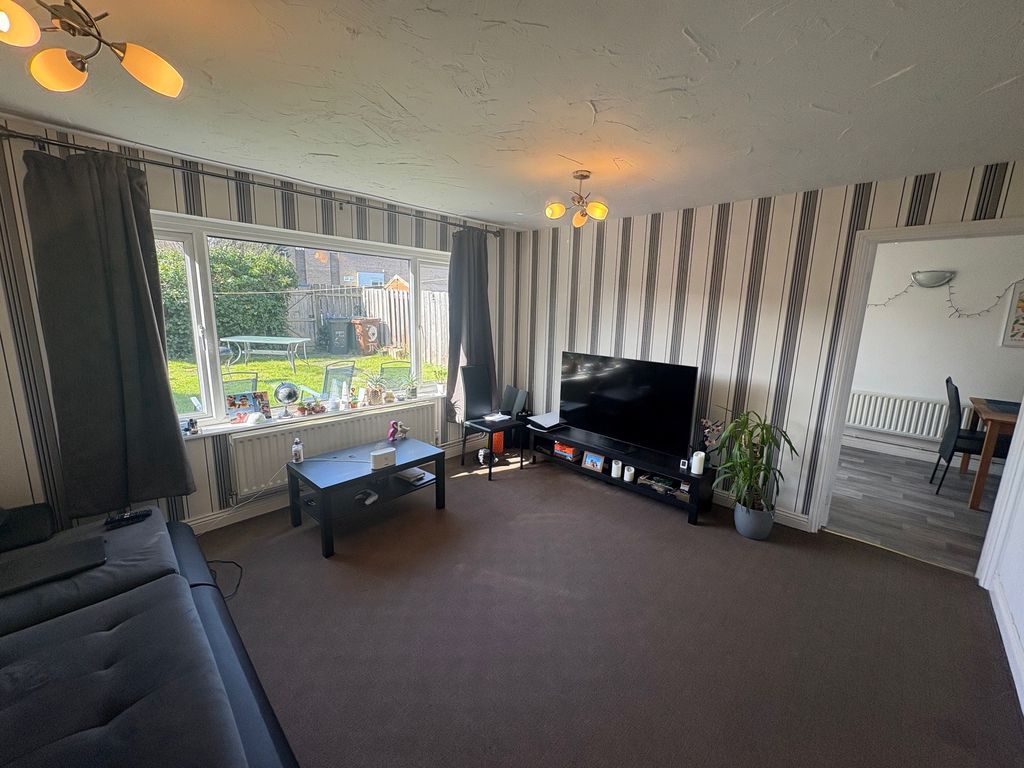 Property photo 3 of 13