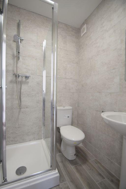 Property photo 3 of 7 Photo 4