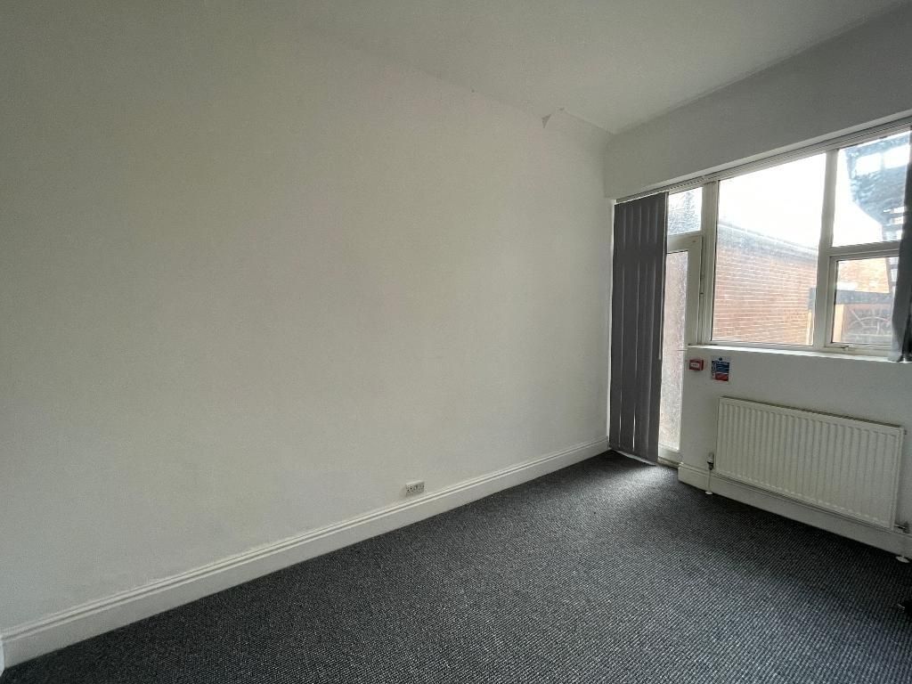 Property photo 3 of 5 Bedroom